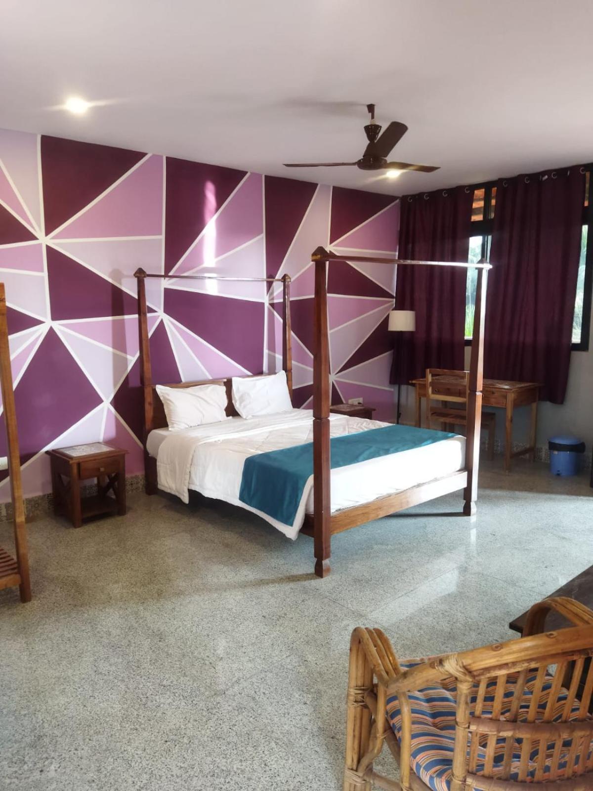 Bens Inn Mandrem Bagian luar foto