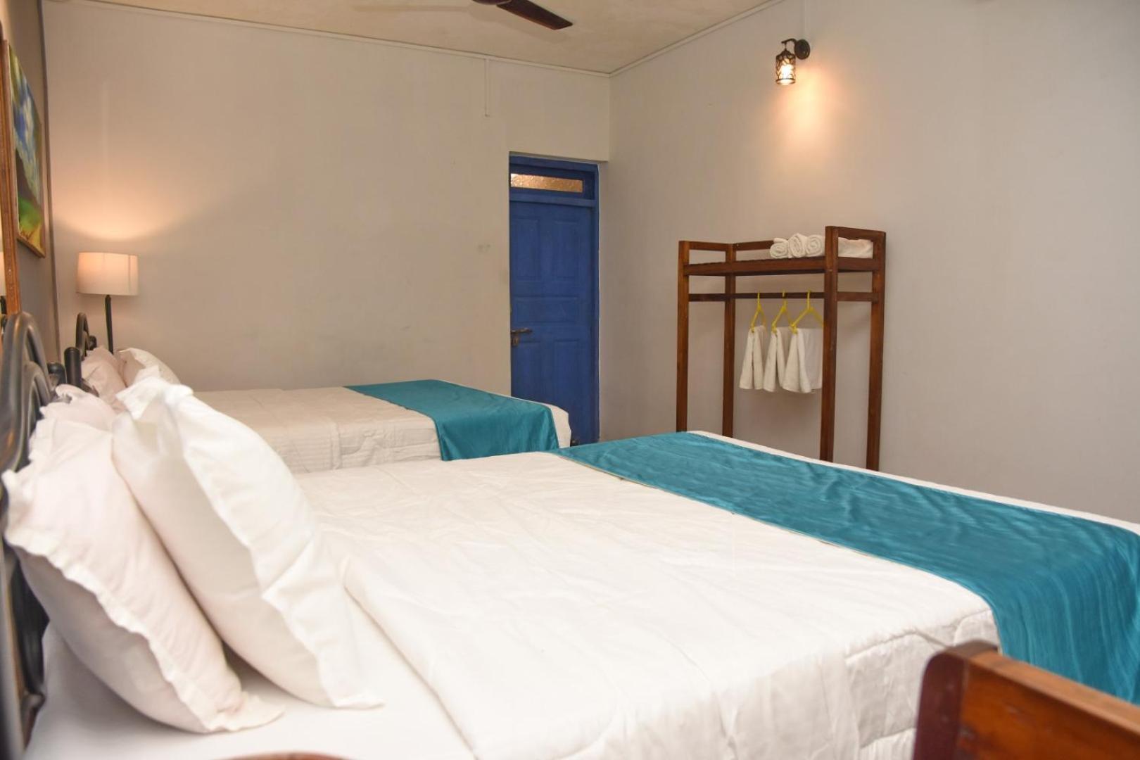 Bens Inn Mandrem Bagian luar foto